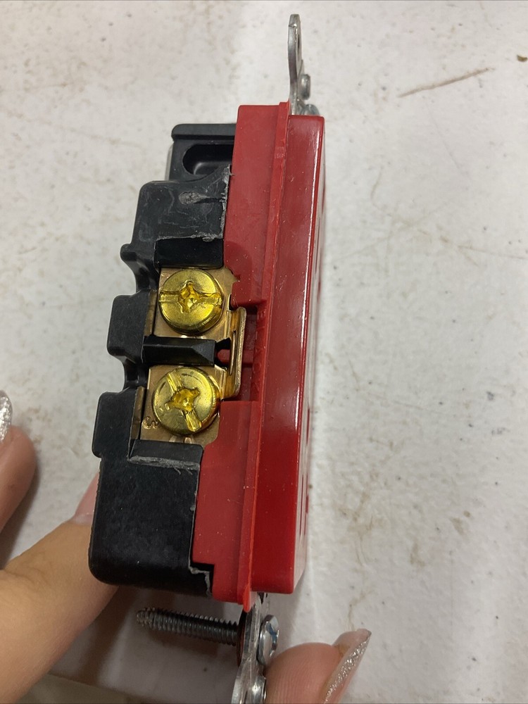 HUBBELL HBL2182R Receptacle, Red, 20A- ECS