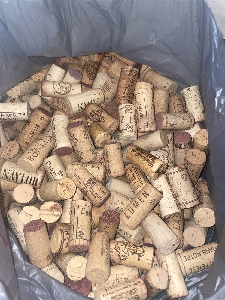 Used wine corks Bag Over 100 Or So