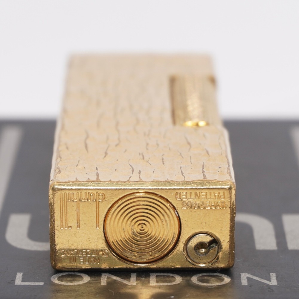 Dunhill Lighter Gold Bark Pattern-Ultrasonically Cleaned_Working