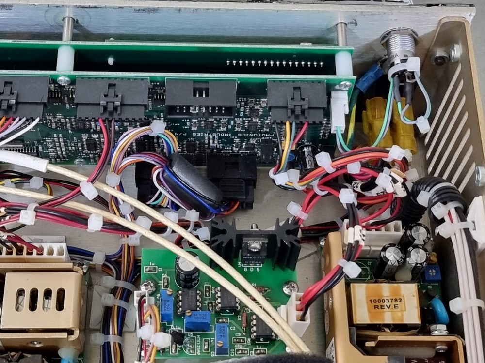 PHOTONICS INDUSTRIES DC50-351 LASER CONTROLLER