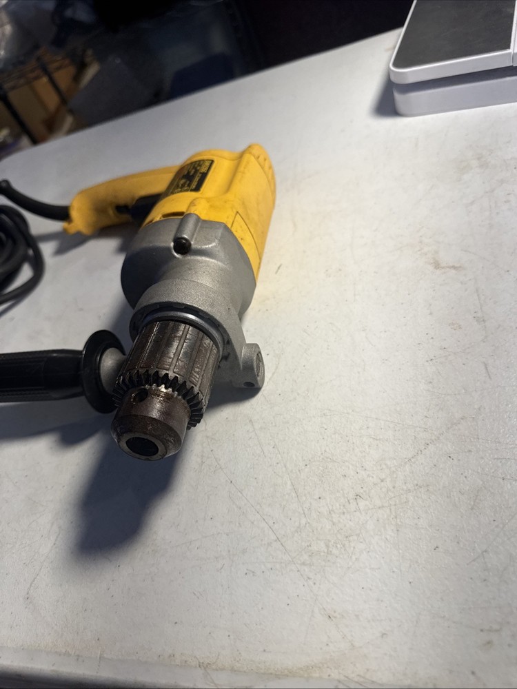 DEWALT DW235G 1/2” VSR DRILL WITH CHUCK KEY