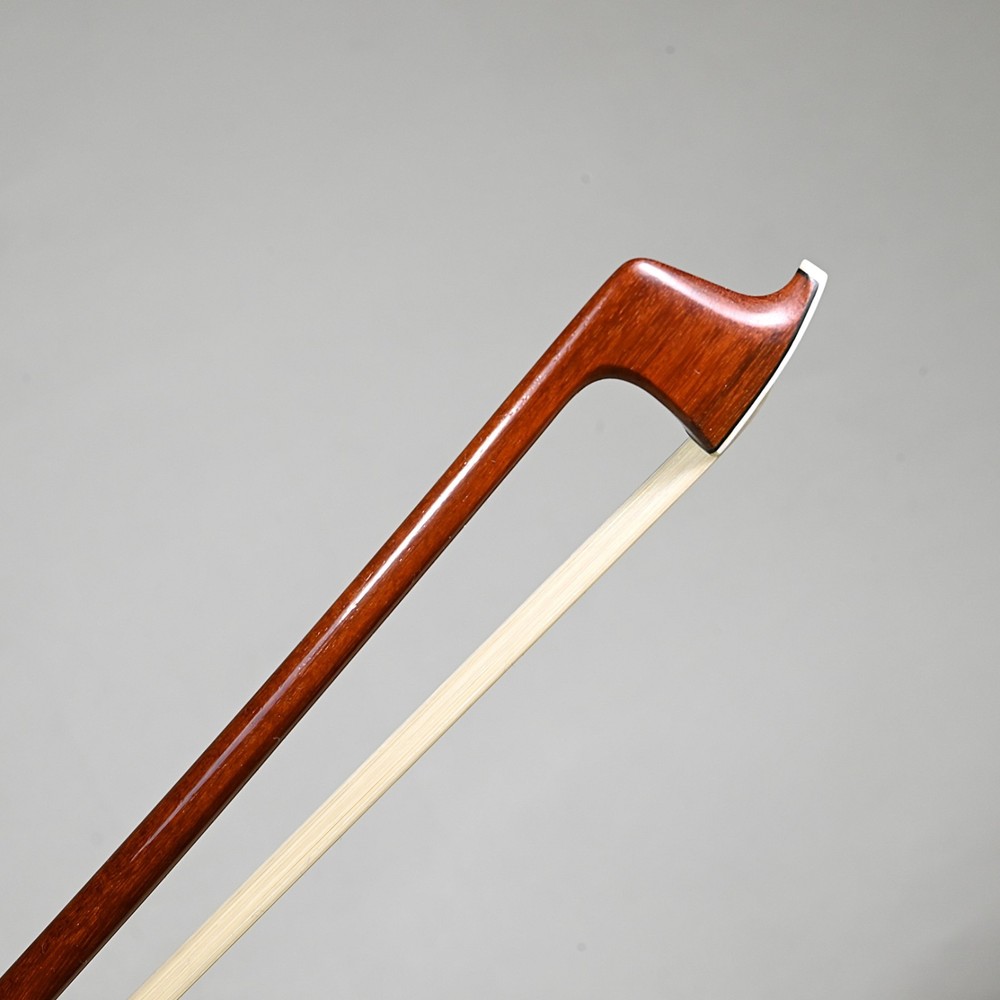 T. SUGITO Advanced Violin Bow, 4/4, Japan - Select Pernambuco