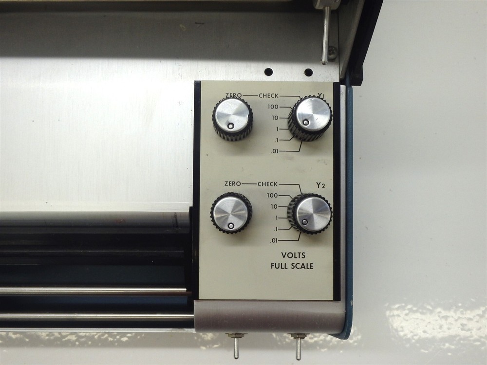 Houston OmniScribe 5212-2 Stripchart Recorder