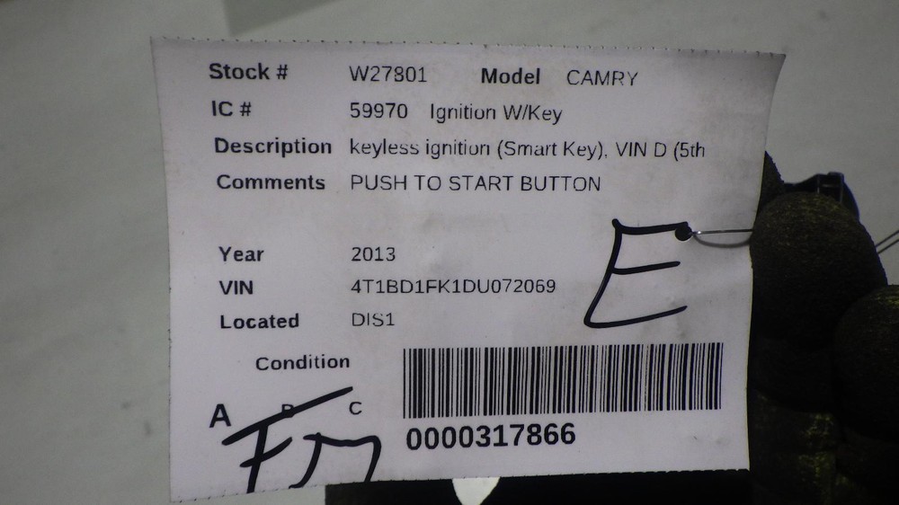 13 TOYOTA CAMRY Keyless ignition