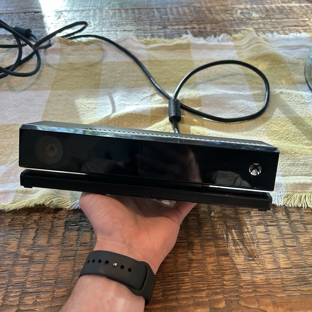 Microsoft Xbox One Kinect Camera Motion Sensor Bar Model 1520 Works Tested