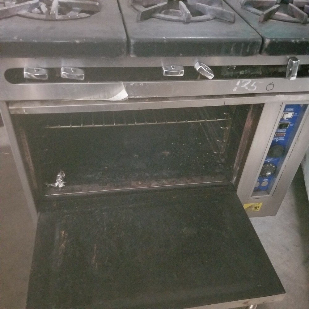 COMMERCIAL RANGE AND CONVENTIONAL OVEN