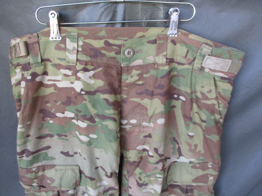 GI Issue OCP, Multicam Combat Pants with Knee Pads, LARGE SHORT