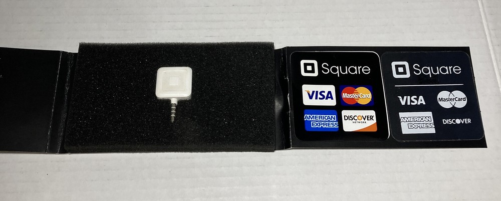 Square Credit Debit Card Reader White for Apple iPhone and Android