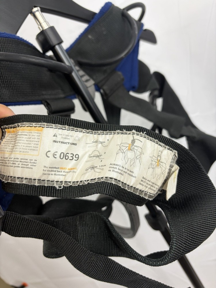 Black Diamond Type C Rock Climbing Harness Black/Blue Small Used