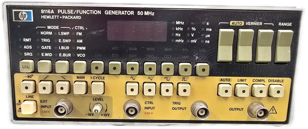 HP 8116A Pulse/Function Generator w/Cable