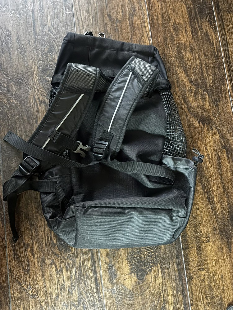 Amelia West Dog Backpack size M