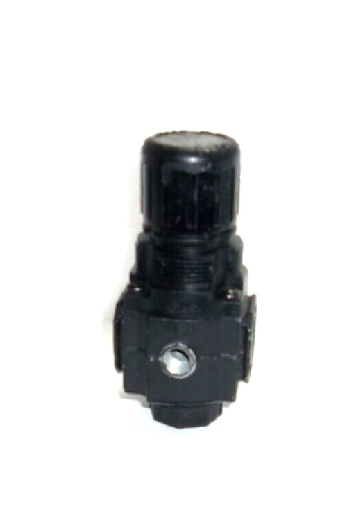 Graco 15T539 3/8 NPT Air Regulator, New