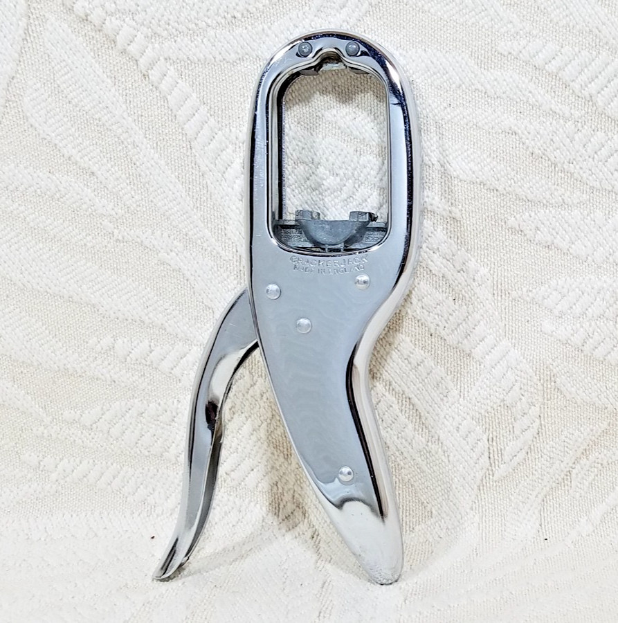 VINTAGE 3 In One CRACKERJACK NUTCRACKER ICE CRACKER CLAW CRACKER MADE IN ENGLAND