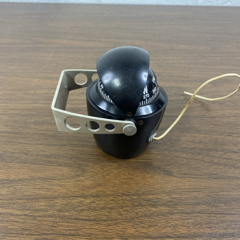 AIRGUIDE Chicago Dash Mount Boat Compass Lighted