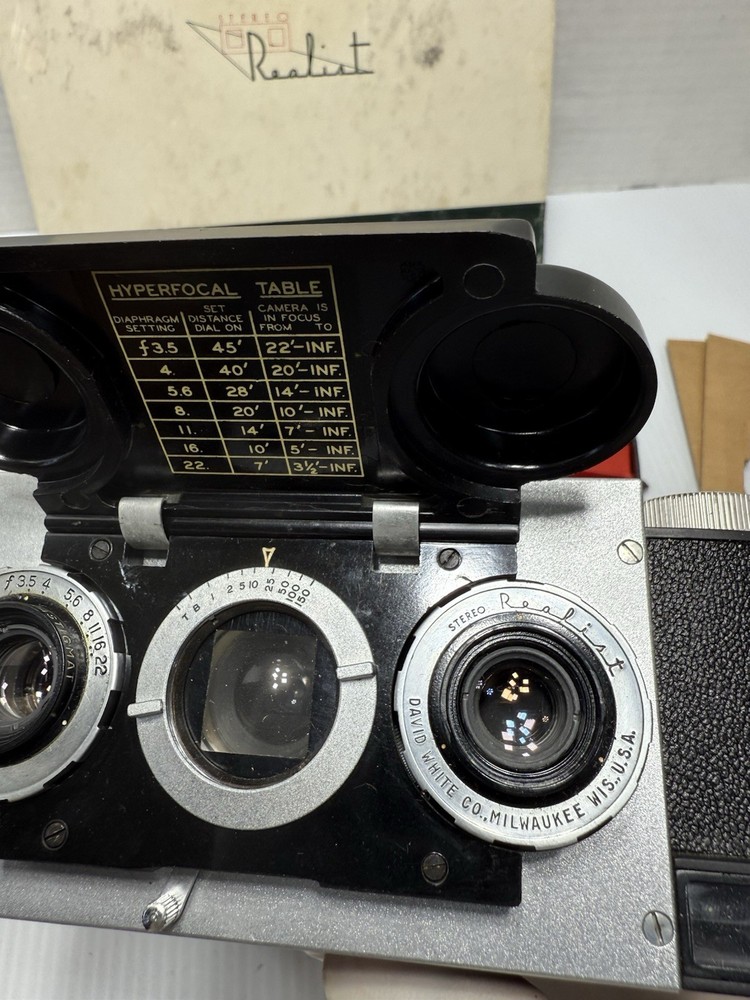 STEREO REALIST CAMERA & Viewers Stereoscopic Bundle With Original Box Strap