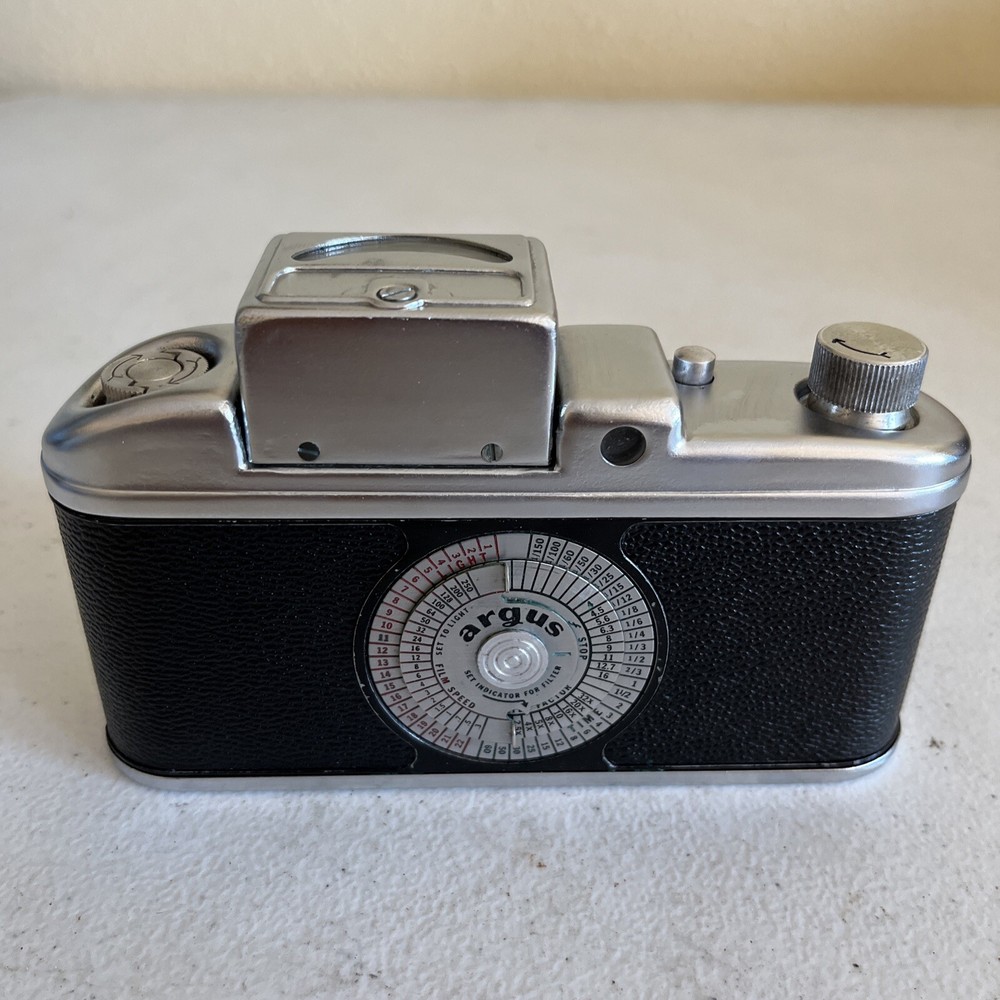 Argus F4 Anastigmat w/lightmeter TESTED! Fully Functional Works