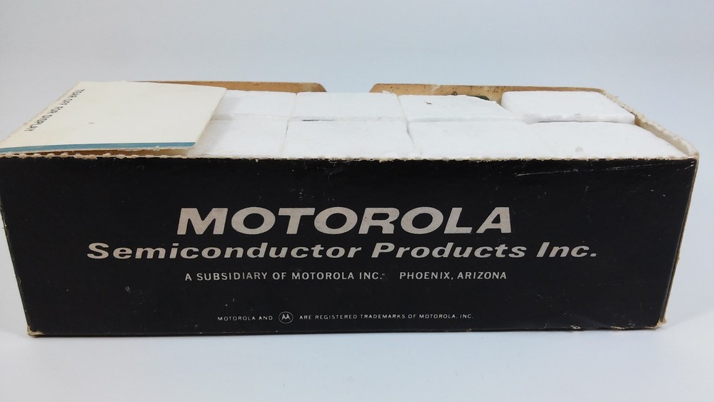 1 Motorola Transistor 2N4903 Power Complementary Bipolar Silicon PNP Regulator