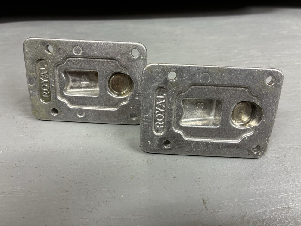 Royal Skateboard Trucks Baseplates