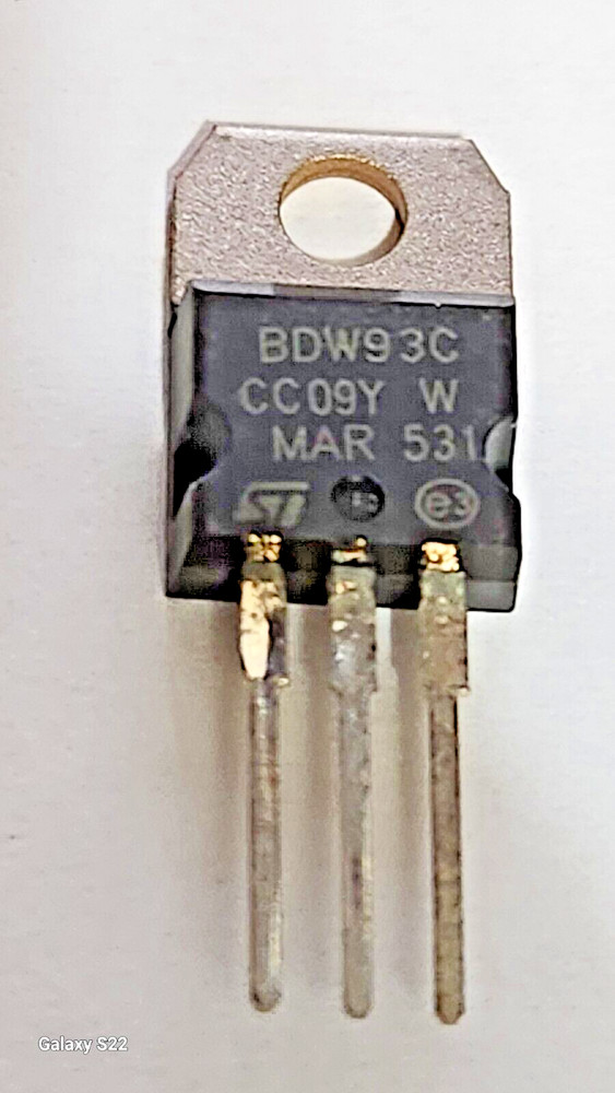 ST TRANSISTOR TO-220 BDW93C USED IN VARIOUS APPLICATIONS