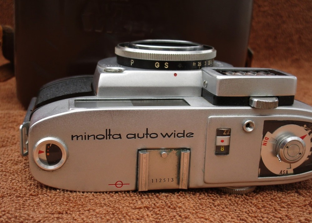 vintage Minolta Auto Wide camera with original case