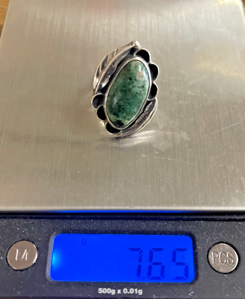 Sterling Silver Green Stone w/ Feathers Ring Sz 7
