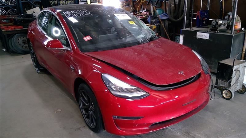 TESLA 3 2018 FRONT PERPENDICULAR RADAR/Projector 1447827