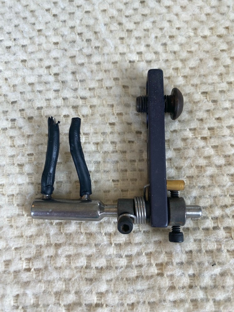 Archery Dual Prong Flipper Rest