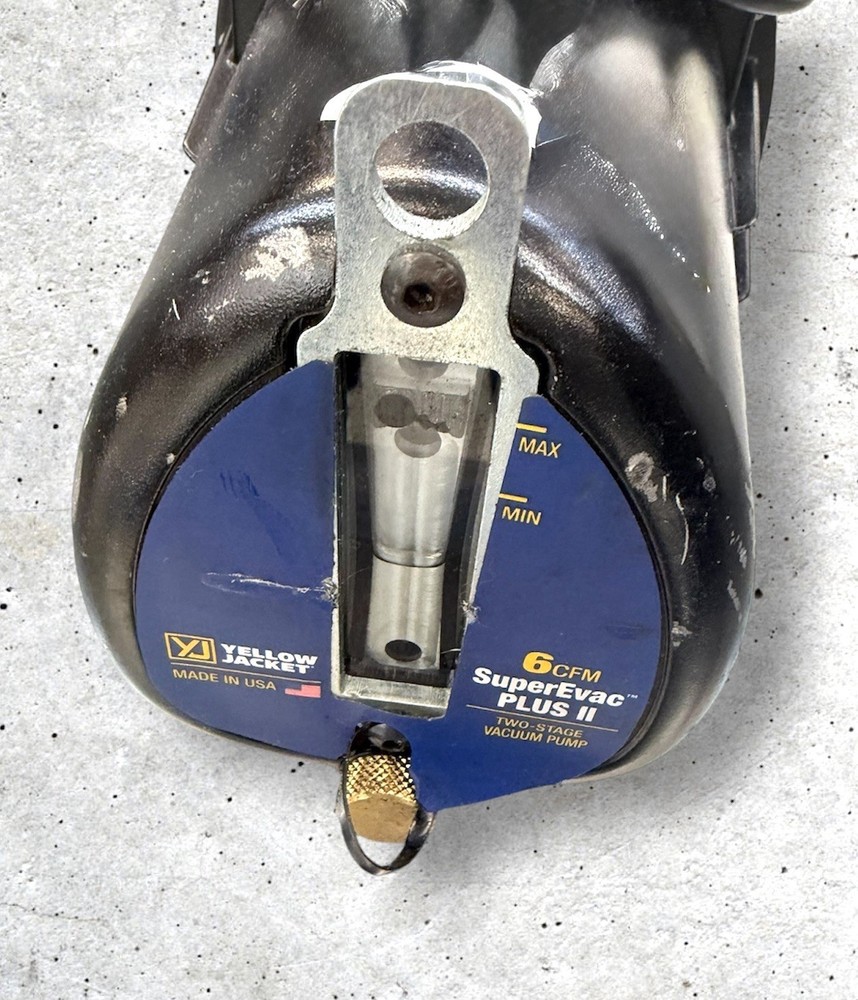 Yellow jacket Super Evac Plus II Vacuum pump model 93760 NICE !!
