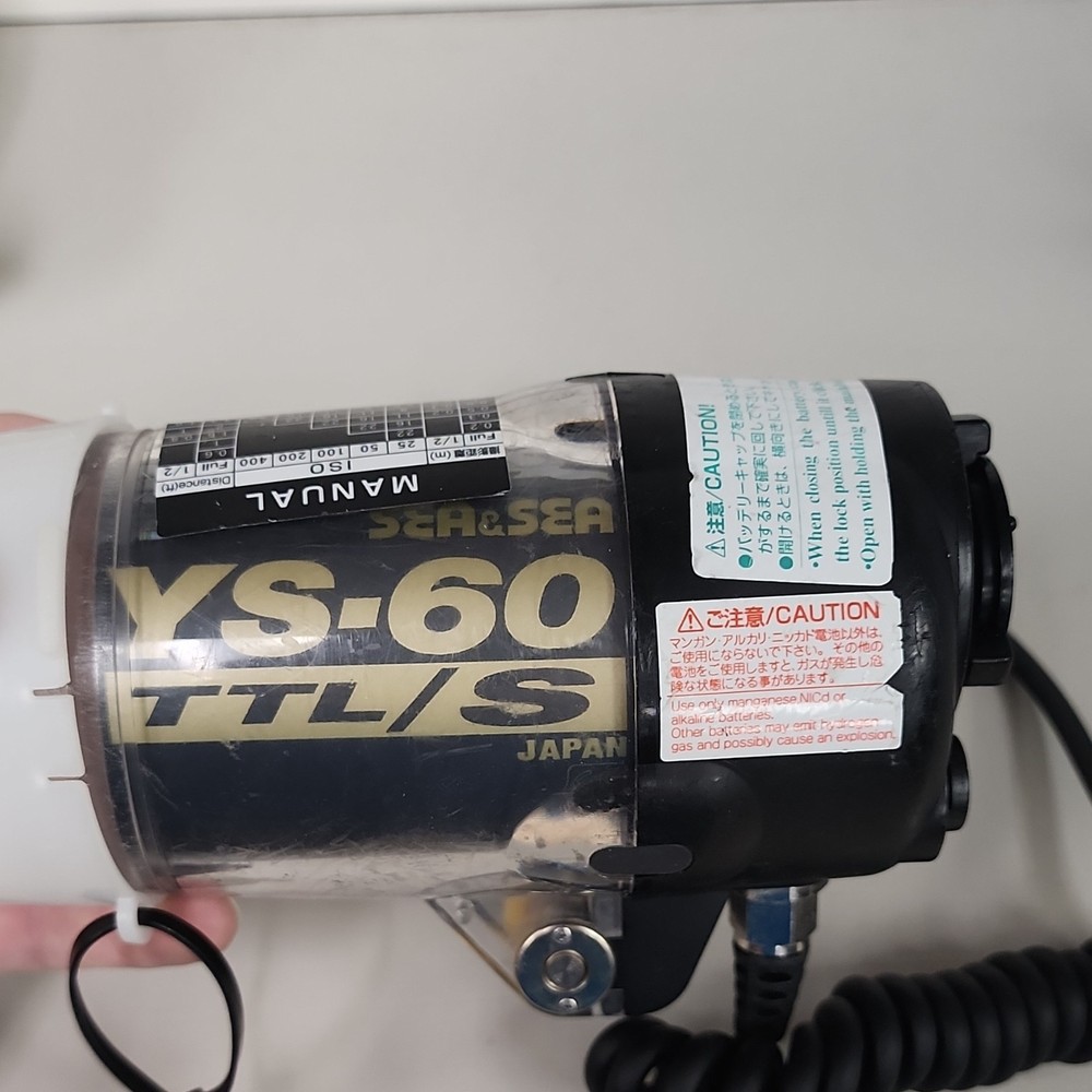 SEA&SEA YS-60 TTL/S Underwater Strobe Flash