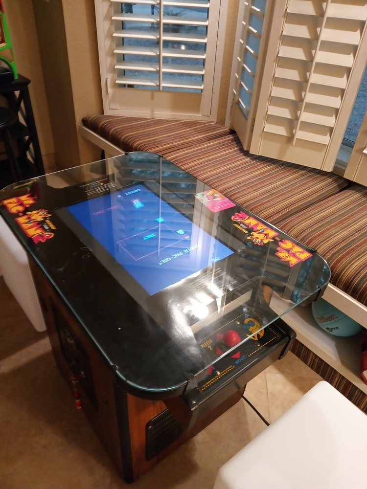 MS PAC-MAN ARCADE MACHINE COCKTAIL TABLE