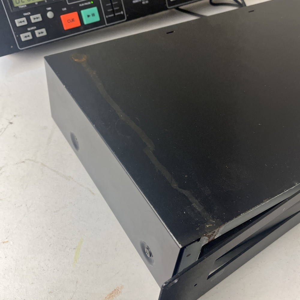 Denon DN-2000F Dual CD Player w/ RC-35 Remote Control Unit Rack Mount DJ Tested