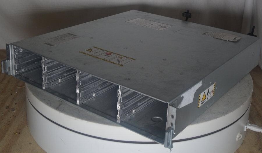 Dell EMC EAE VNXe Hard Drive Disk Array SEE NOTES