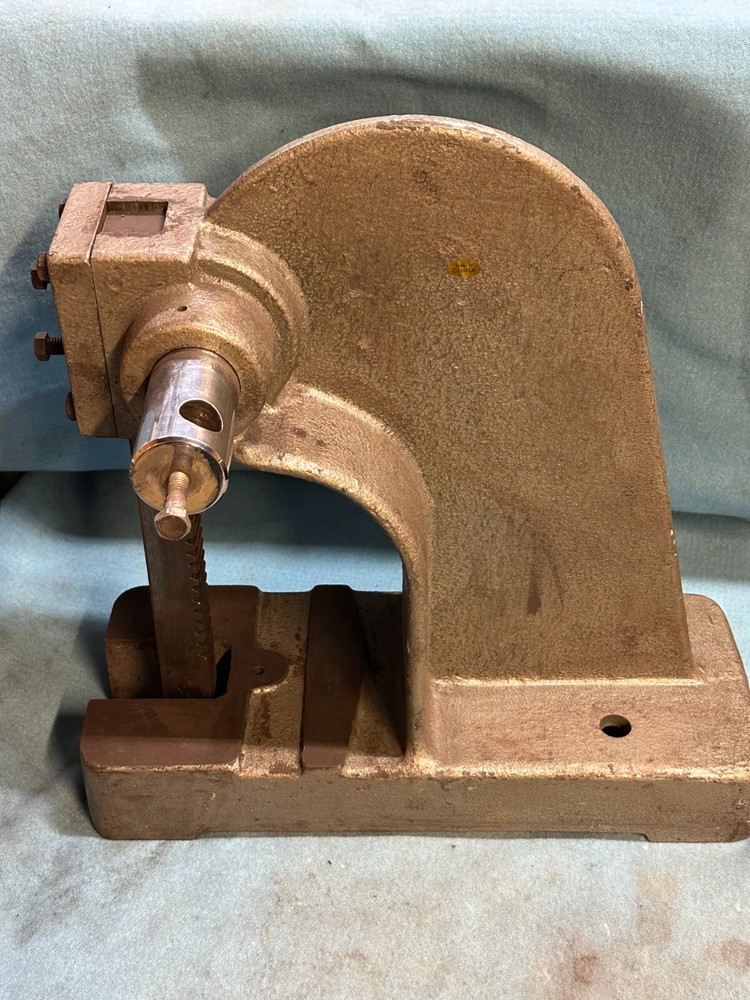 HEAVY DUTY CAST IRON ARBOR PRESS LEVER TYPE 8 1/2" WORK HEIGHT