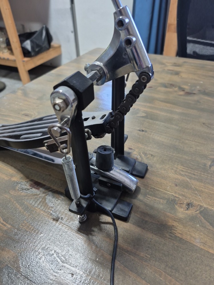 Dixon Drum Pedal Single Chain.missing One Bolt See Pic