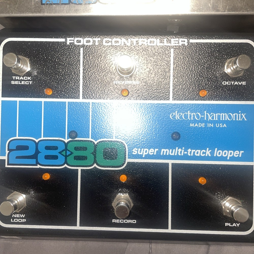 Electro-Harmonix 2880 Multi-Track Looper plus Controller