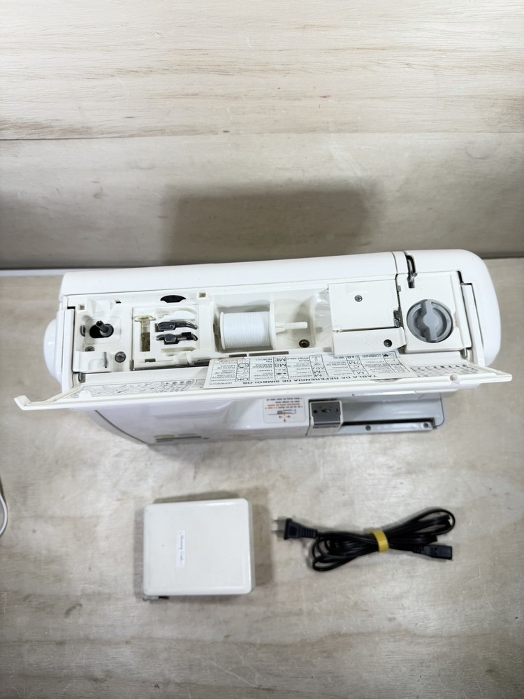 Janome Memory Craft 9000 Sewing Embroidery Machine Combo Computerized w/ Pedal