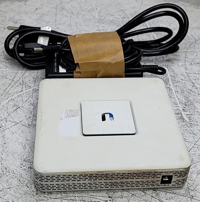 Ubiquiti Networks UniFi USG Security Gateway