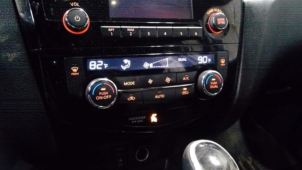 Temperature Control Fits 17-23 QASHQAI 10301575
