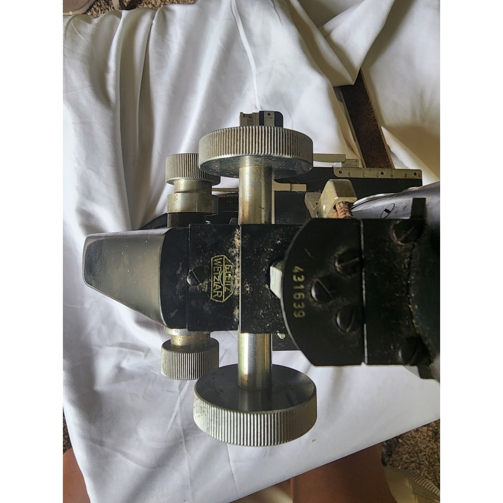 VTG 1951 Ernst Leitz Wetzlar Microscope w/case Untested – As Is