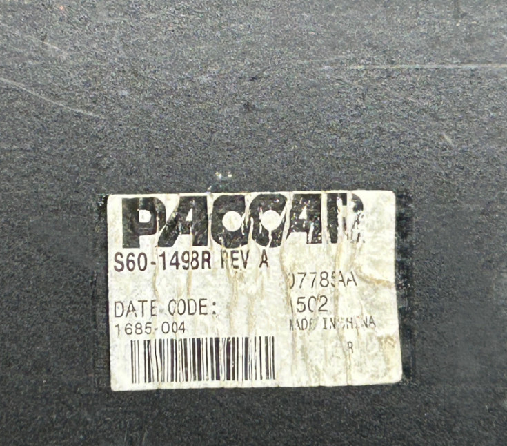 KENWORTH S60-1498R STILL PLATE RH
