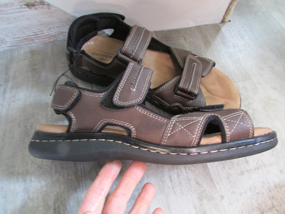 DOCKERS BROWN SANDALS MENS 11 BROWN HOOK LOOP TIES DISPLAY MODEL
