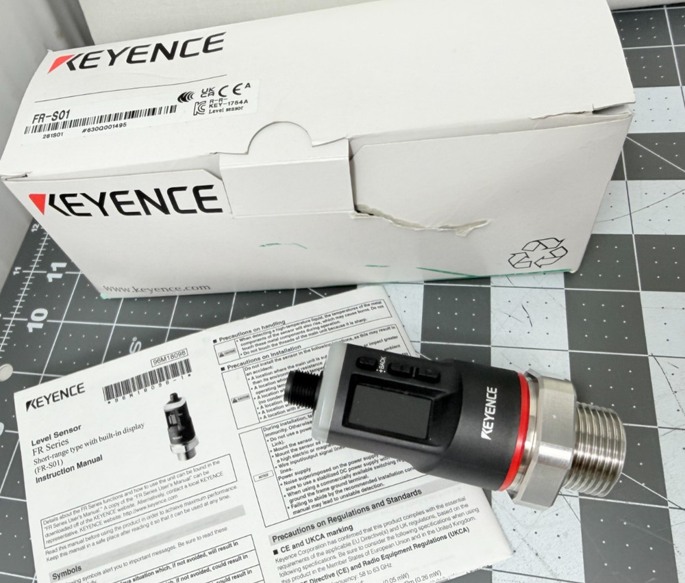 Keyence FR-S01 Radar Level Sensor  Short Range Display Integrated  ( NEW )