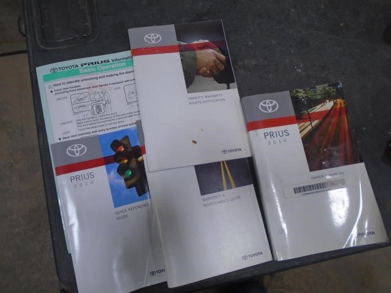PRIUS 2010 Owners Manual 1425972
