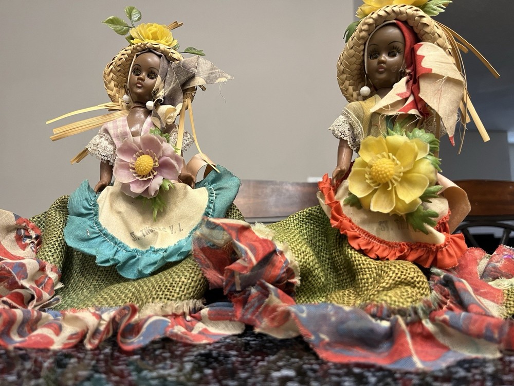 2 Pears craft dolls. Sleeping Eyes Dolls.
