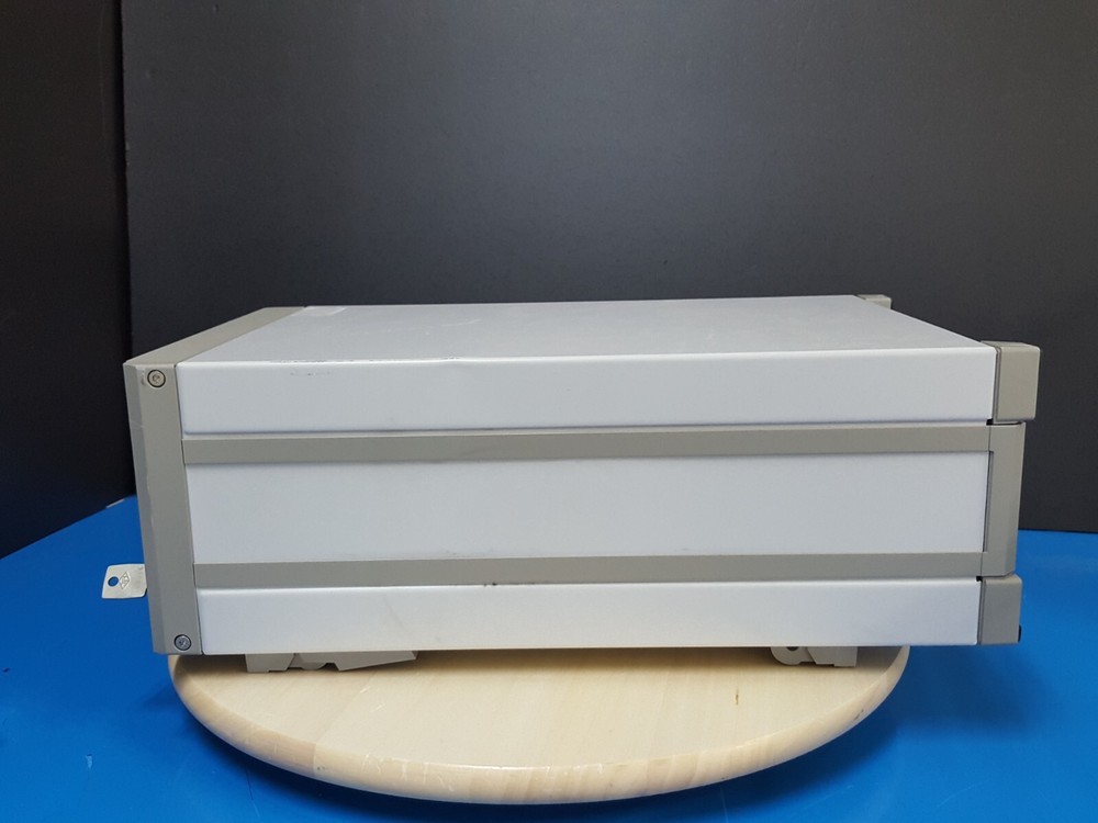 THORLABS PRO800 : Laser Source Mainframe (With 2EA x OSW8104) (1296)