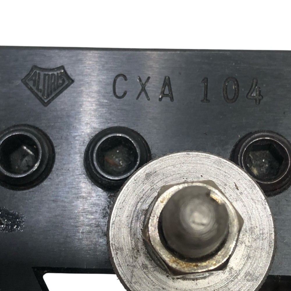 Aloris CXA Quick Change Lathe Tool Post - Wedge Style With 6 Tool Holders