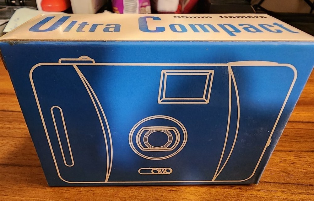 Argus 520 Ultra Compact 35mm Point & Shoot Vintage Camera