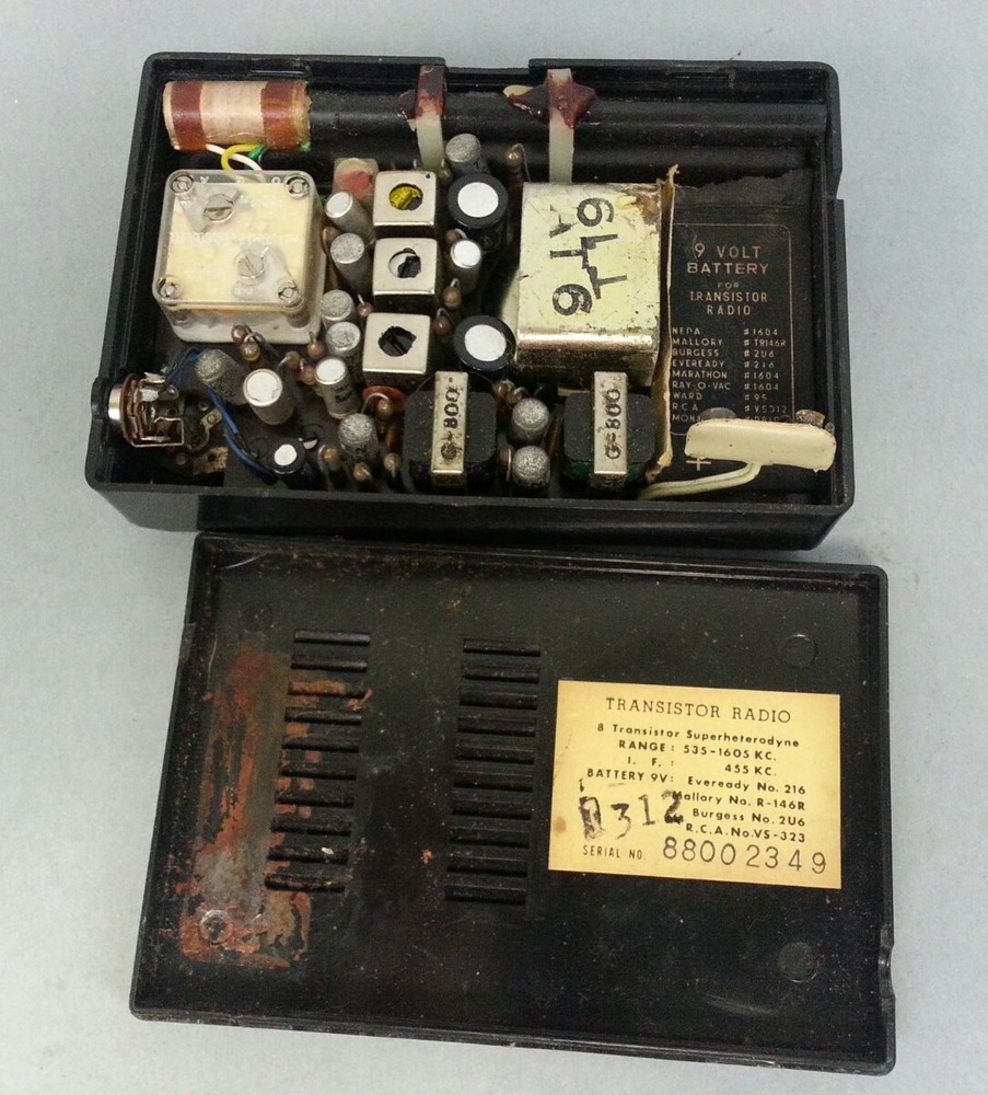 Vintage Ambassador Eight Transistor Radio With Case