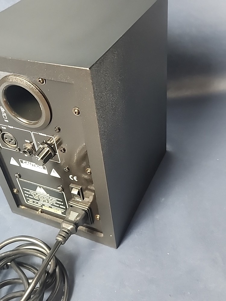 Avid M-Audio Studiophile SP-5B Active Studio Monitor Speaker – Tested & Working