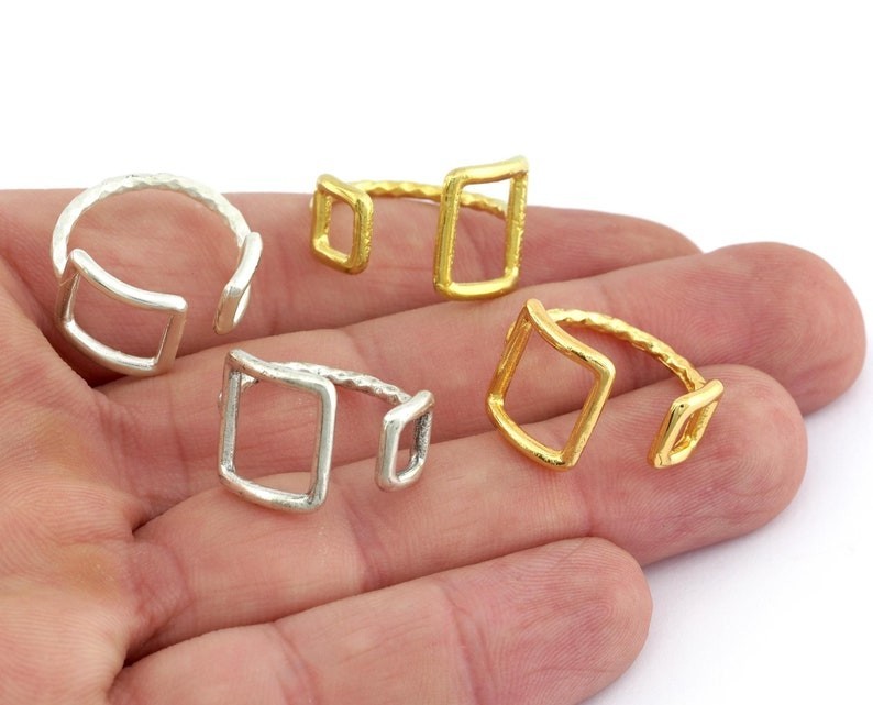 2 pcs Hammered Square Frames Adjustable Ring Raw Brass,Shiny-Antique silver 4351